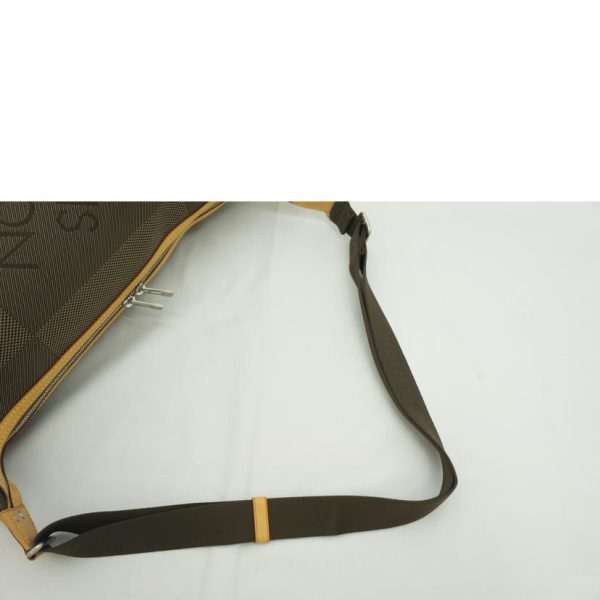 86352 4 Louis Vuitton Exploratur Shoulder Bag Monogram