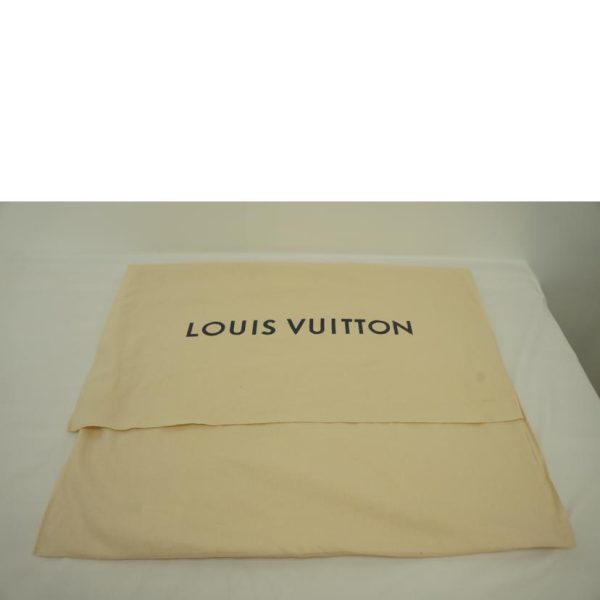 86352 8 Louis Vuitton Exploratur Shoulder Bag Monogram