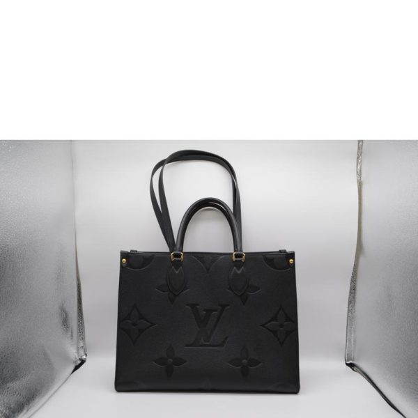 86810 2 Louis Vuitton On the Go MM Monogram Empreinte Bag Noir