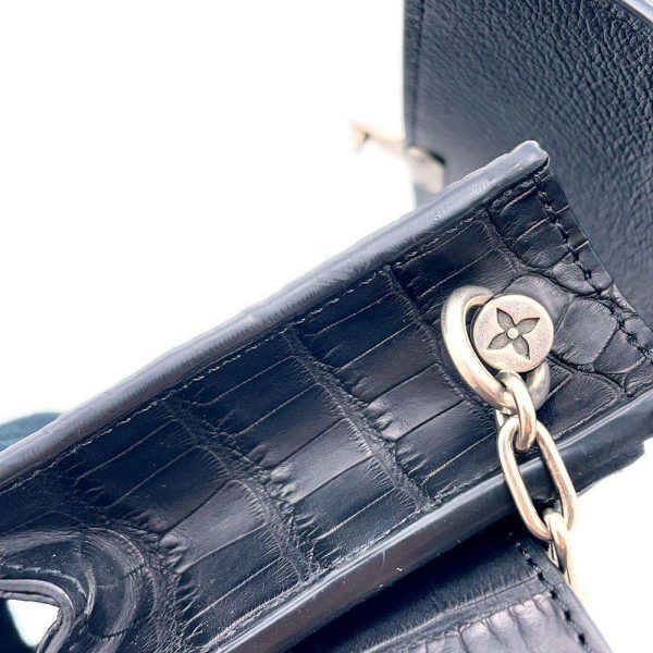 8736901 10 Louis Vuitton Belt Body Bag Crocodile Black