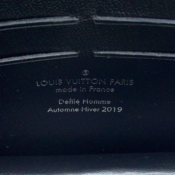 8736901 12 Louis Vuitton Belt Body Bag Crocodile Black