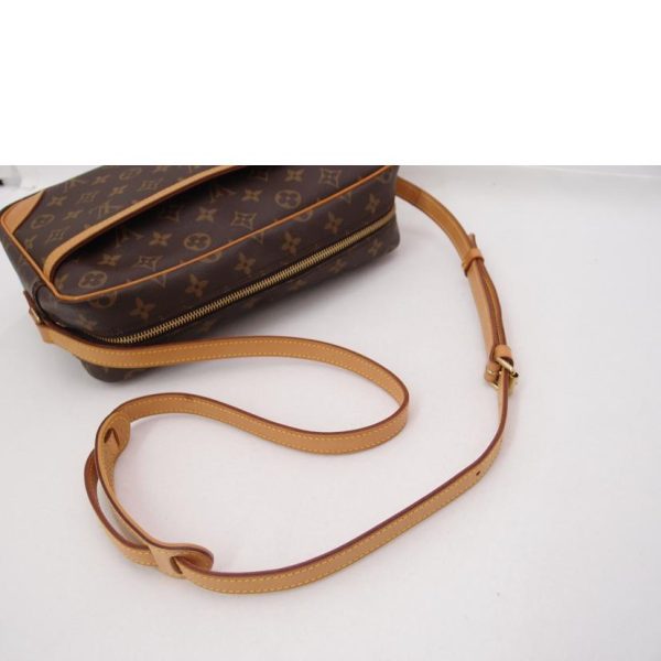 88171 4 Louis Vuitton Trocadero 27 Monogram Bag Brown