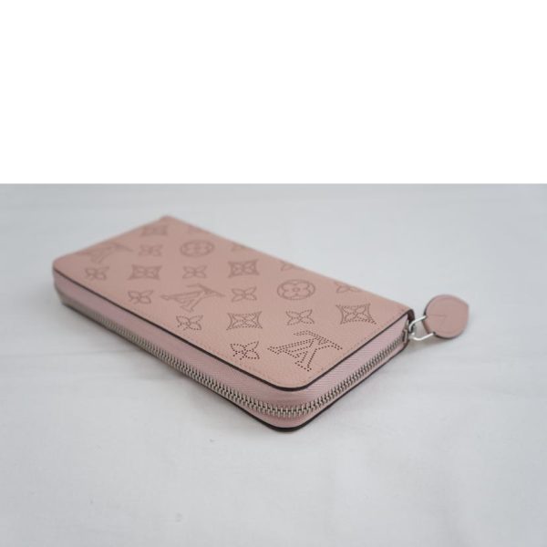 88208 3 Louis Vuitton Zippy Wallet Mahina Magnolia