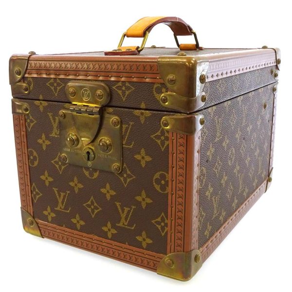 8951878 01 Louis Vuitton Boite Flacon Makeup Case Monogram