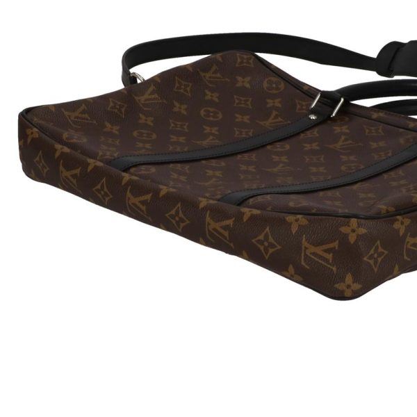 89715 2 Louis Vuitton Porte de Cumin Voyage PM Macassar Brown