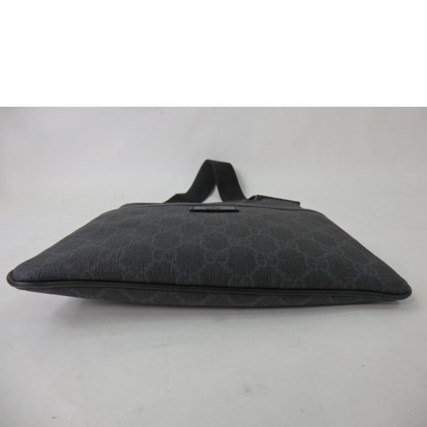 89801 4 GUCCI GG Supreme Shoulder Bag