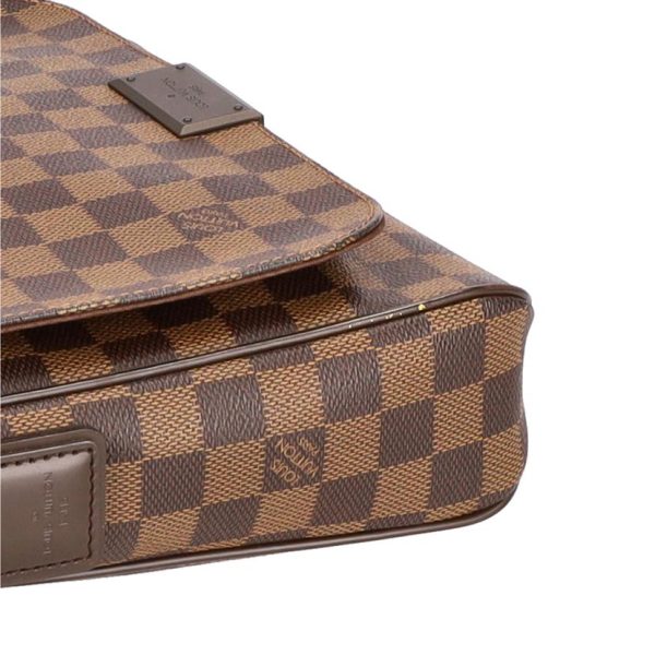 89883 7 Louis Vuitton District PM Damier Ebene Messenger Bag Brown