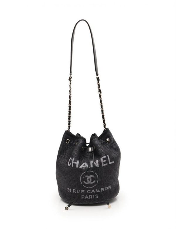 903121001010 1 Chanel Deauville Shoulder Bag Raffia Black Gray