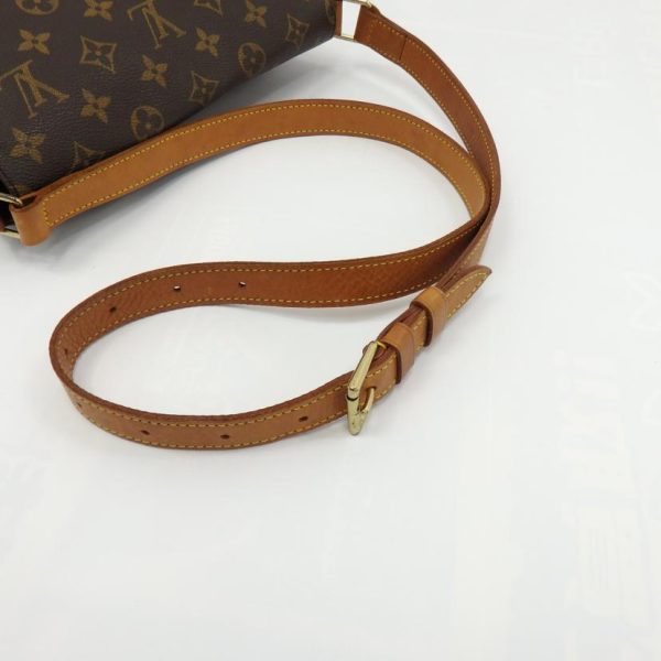 91543 4 Louis Vuitton Musette Shoulder Bag Monogram