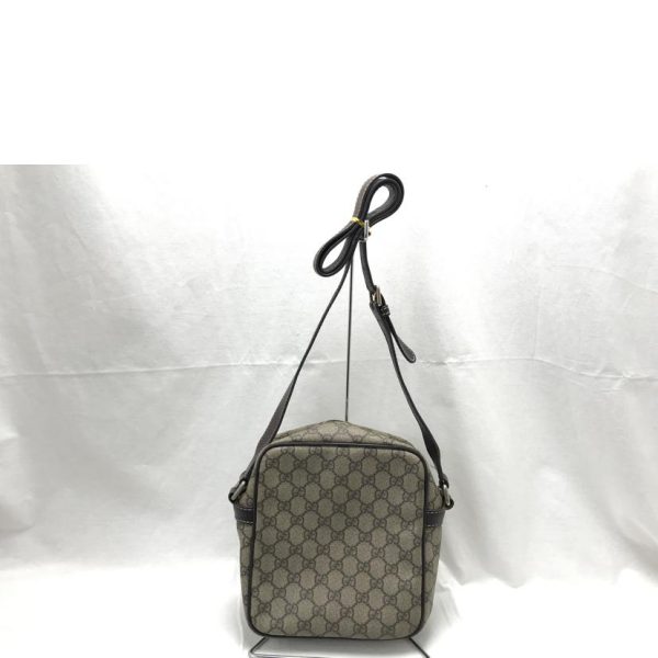 92682 2 Gucci GG Supreme Shoulder Bag Beige