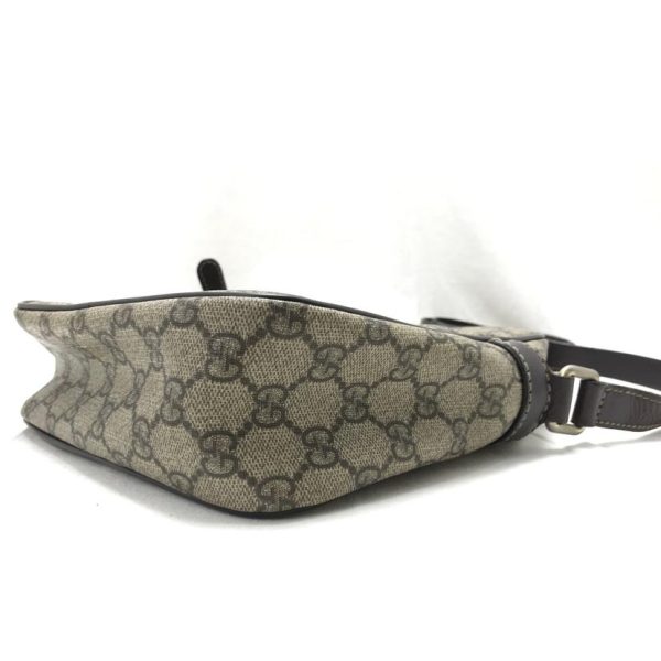 92682 3 Gucci GG Supreme Shoulder Bag Beige