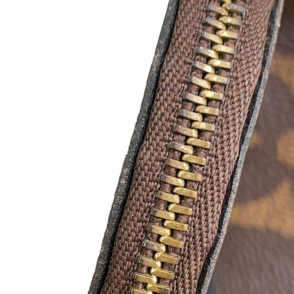 9464414 10 Louis Vuitton Pochette Trio Pouch Monogram Reverse Giant Brown