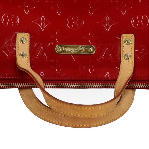 94722 11 Louis Vuitton Belvey PM Shoulder Bag Vernis Pomme dAmour Red