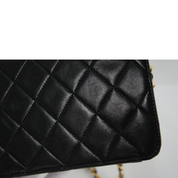 94954 8 CHANEL Mini Matelasse Lambskin Single Flap Chain Bag Black