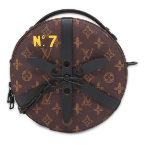 9538429 01 Louis Vuitton Neverfull Monogram Tote Bag Brown