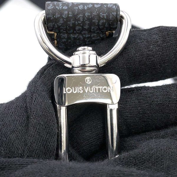 9590137 08 Louis Vuitton Avenue Sling Body Bag Monogram