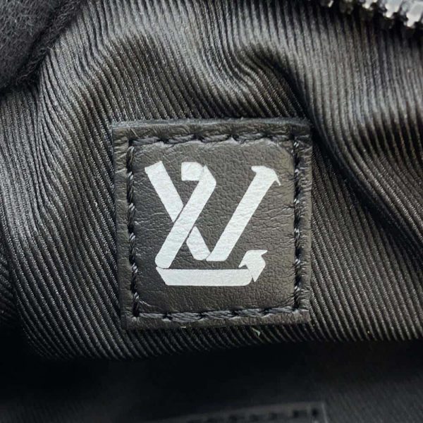 9686205 06 Louis Vuitton Discovery Bum Bag PM Nylon Black