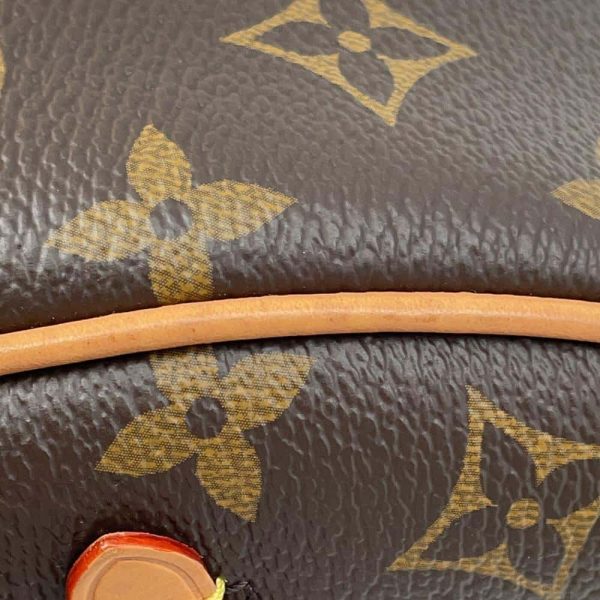 9686298 10 Louis Vuitton Loop Shoulder Bag Monogram Brown