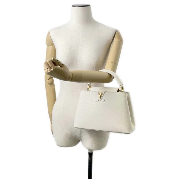 9721876 05 Louis Vuitton Capucines BB Bag Ostrich White