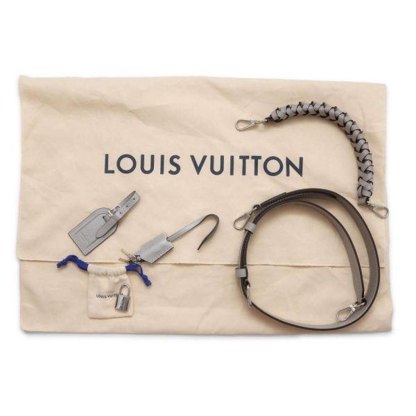 9731868 17 Louis Vuitton Mahina Bag Monogram Black