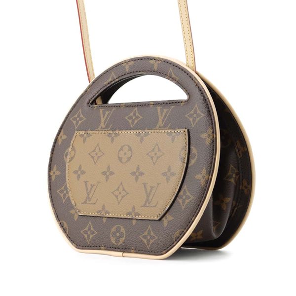 9733121 02 Louis Vuitton Around Me Handbag Monogram