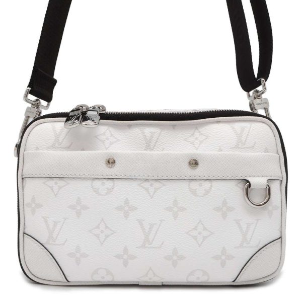 9733930 01 Louis Vuitton Alpha Messenger Monogram White