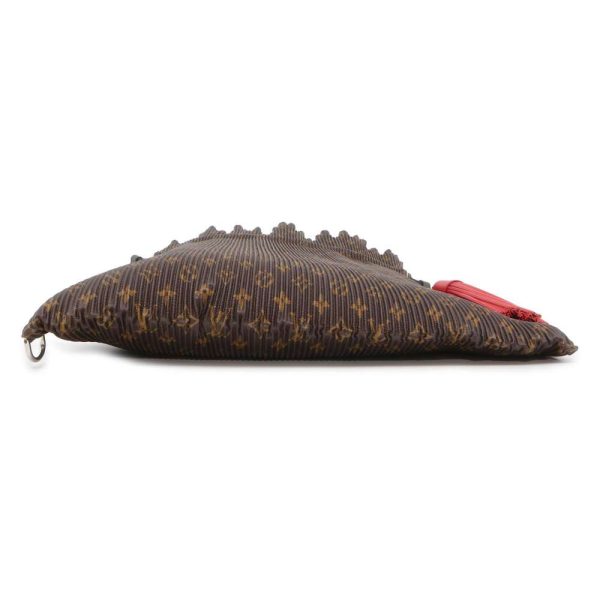 9735118 03 Louis Vuitton Explorer Bag Monogram Brown