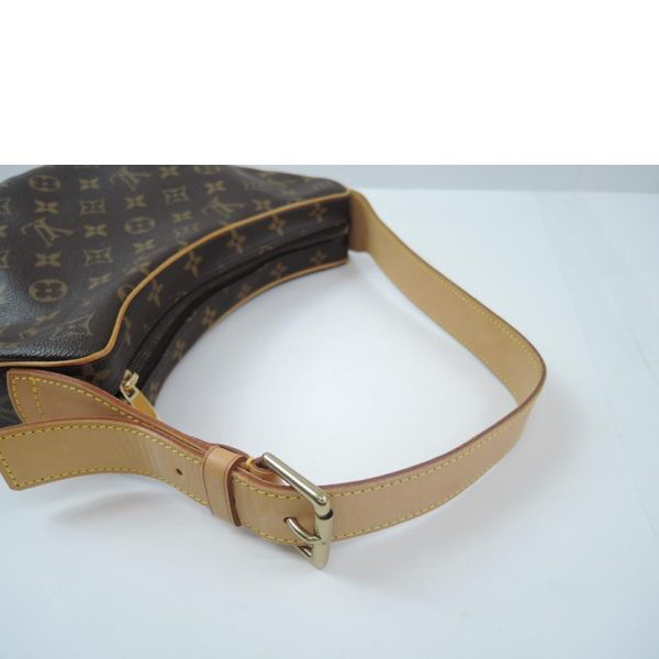 97453 5 Louis Vuitton Croissant MM Bag Monogram Brown