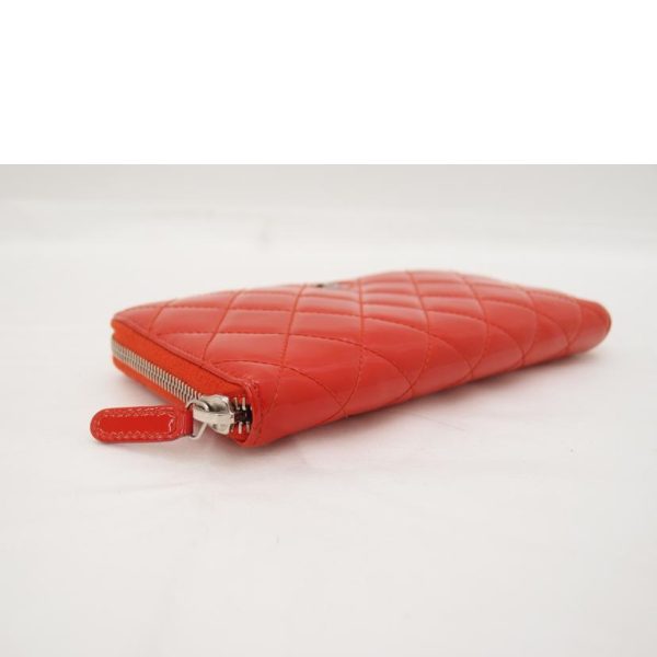 97455 4 Chanel Enamel Matelassé Round Zipper Wallet Red