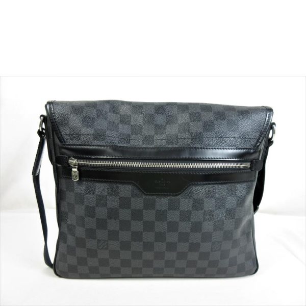 97945 2 Louis Vuitton Renzo Messenger Bag Damier Graphite