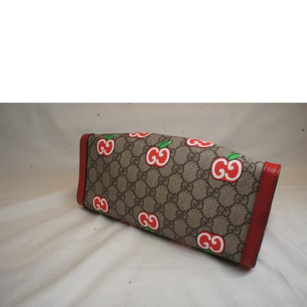 98313 3 Gucci GG Apple Padlock Shoulder Bag