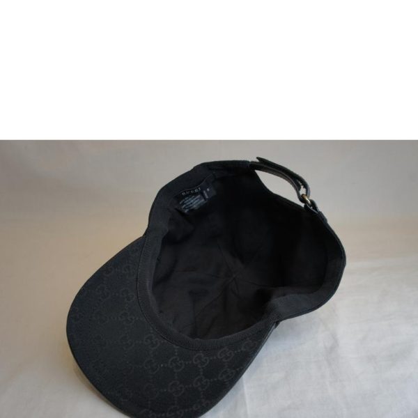 98436 5 Gucci GG Canvas Cap Black