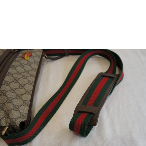 98498 4 Gucci GG Supreme Courier Shoulder Bag