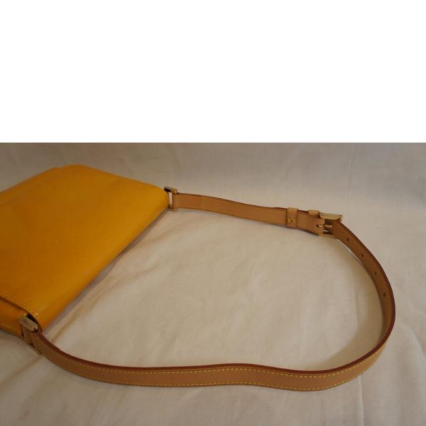 99967 4 Louis Vuitton Thompson Street Shoulder Bag Yellow