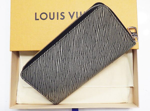 a7367 2 Louis Vuitton Epi Leather Zippy Wallet Grey