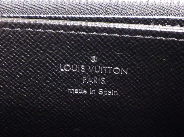 a7367 4 Louis Vuitton Epi Leather Zippy Wallet Grey