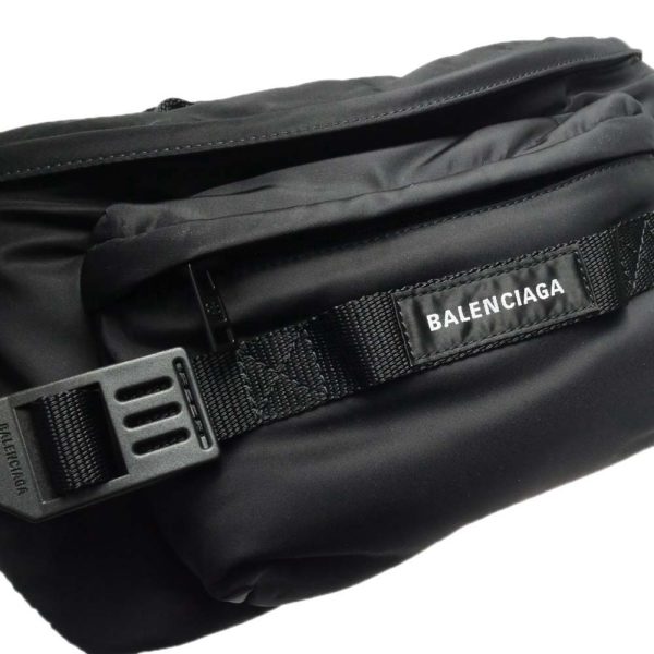 ba23fw138 6 BALENCIAGA Body Bag BELTBAG L Black