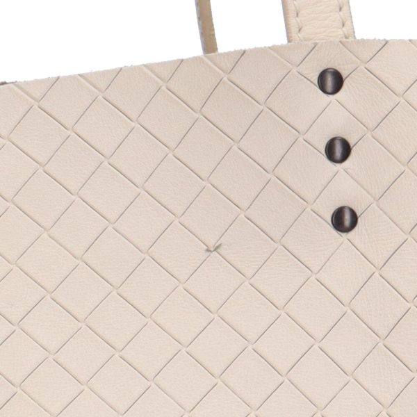 brb01000000000872 13 Bottega Veneta Intreccio Mirage Tote Bag Leather Ivory