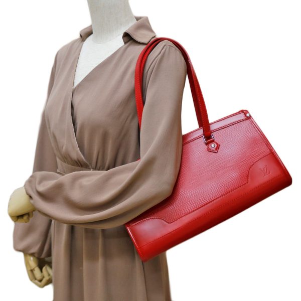 brb01000000000906 2 Louis Vuitton Madeleine Epi Leather Shoulder Bag Red