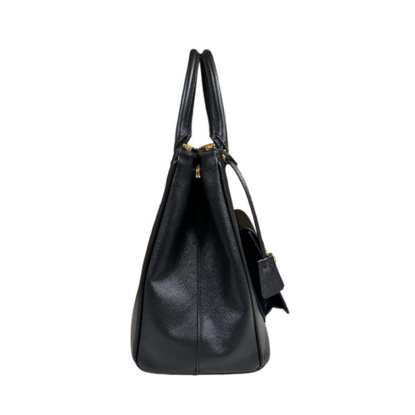 brb02180000006553 4 Prada Saffiano Shoulder Bag Black