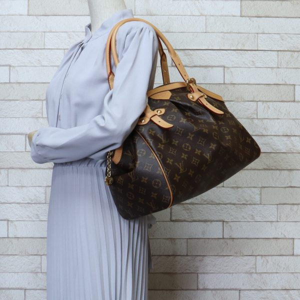 brb02310000009523 2 Louis Vuitton Tivoli Monogram Canvas Handbag Brown