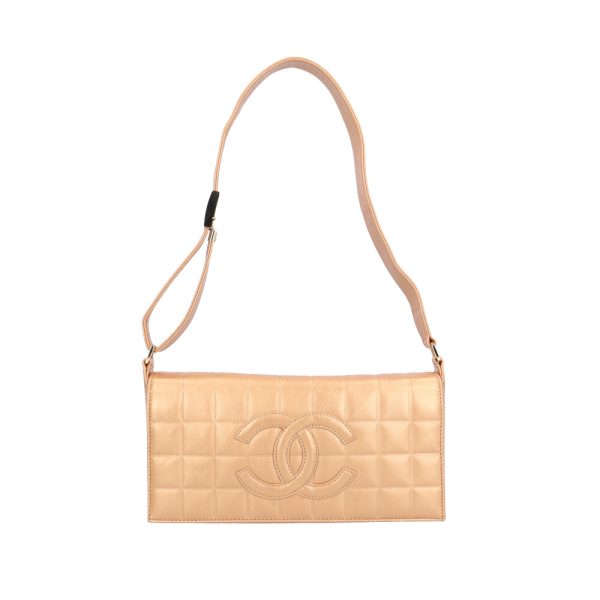 brb02790000004779 1 Chanel Chocolate Bar Leather Shoulder Bag Gold