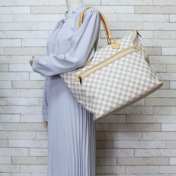 brb03560000004965 2 Louis Vuitton Saleya GM Damier Azur Tote Bag White