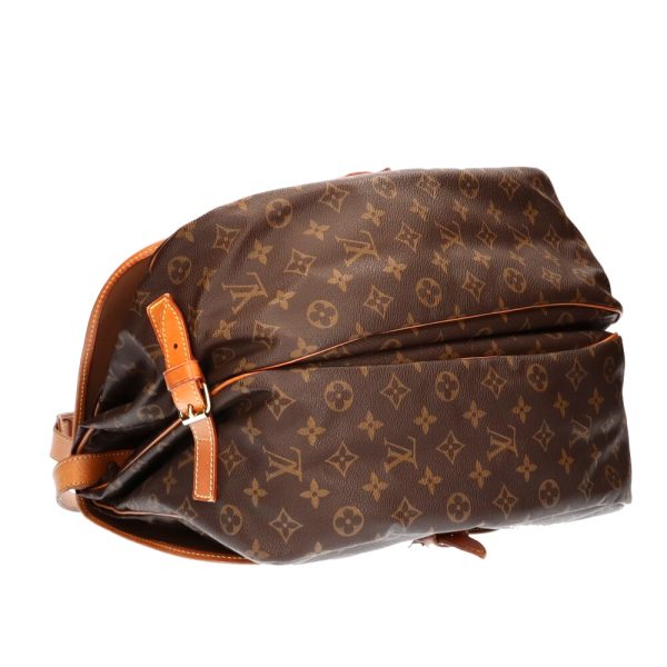 brb03802493 5 Louis Vuitton Saumur Monogram Shoulder Bag Brown