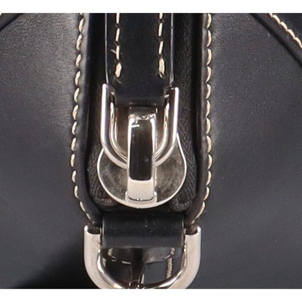 brb10000000022762 10 Givenchy Antigona Handbag Leather Black