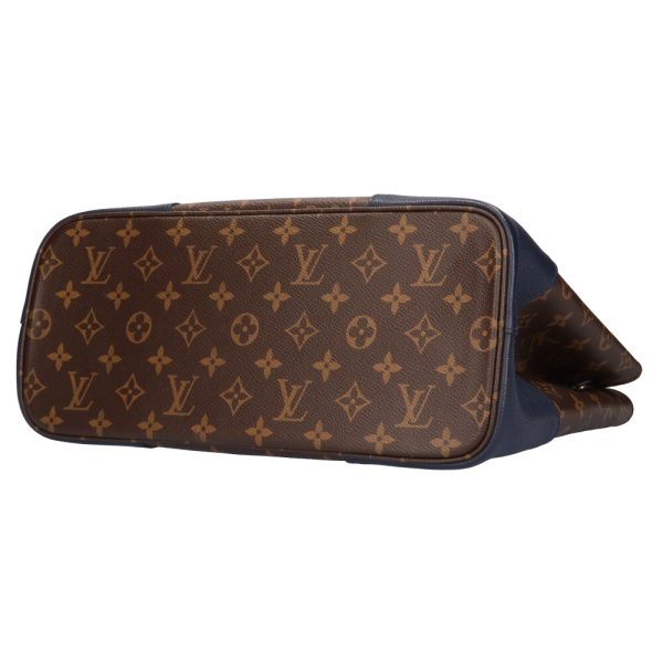 brb10010000010875 4 Louis Vuitton Flandrine Monogram Canvas Shoulder Bag Brown