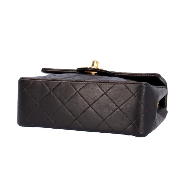 brb10010000012125 5 Chanel Matelasse Lambskin Shoulder Bag Black