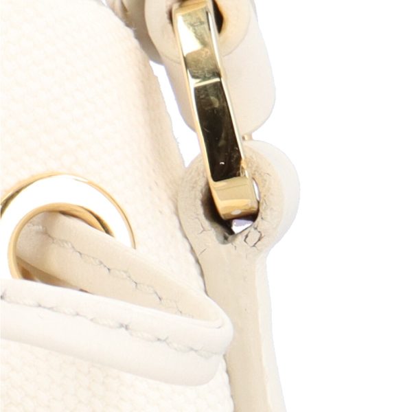 brb10010000013187 7 Prada Straw Shoulder Bag White