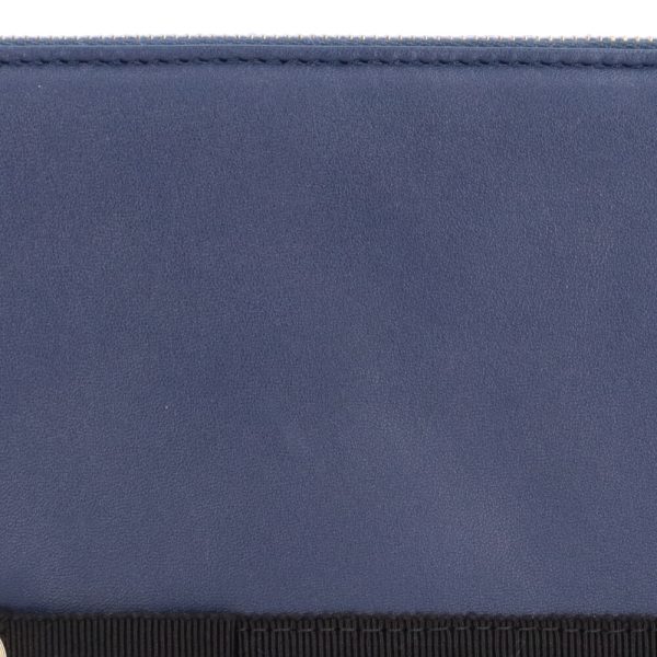 brb10010000013677 7 Chanel Clutch Lambskin Bag Navy