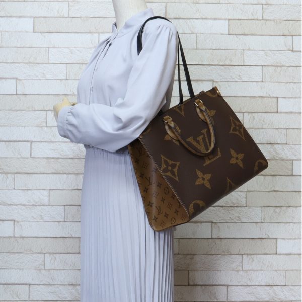 brb10010000013970 2 Louis Vuitton Monogram Giant Shoulder Bag Brown